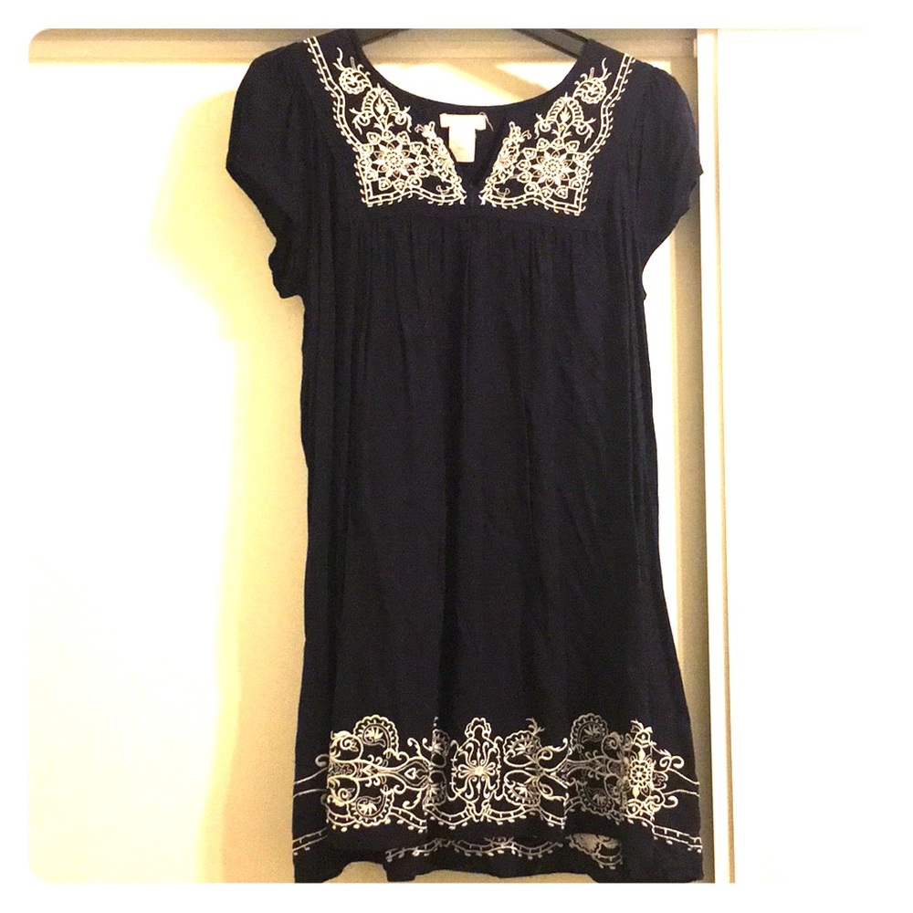Navy dress with embroidery